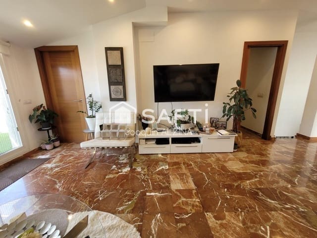 4 soveværelse Penthouse til salg i Ciutadella, Ciutadella de Menorca med garage - € 582.000 (Ref: 9942013)