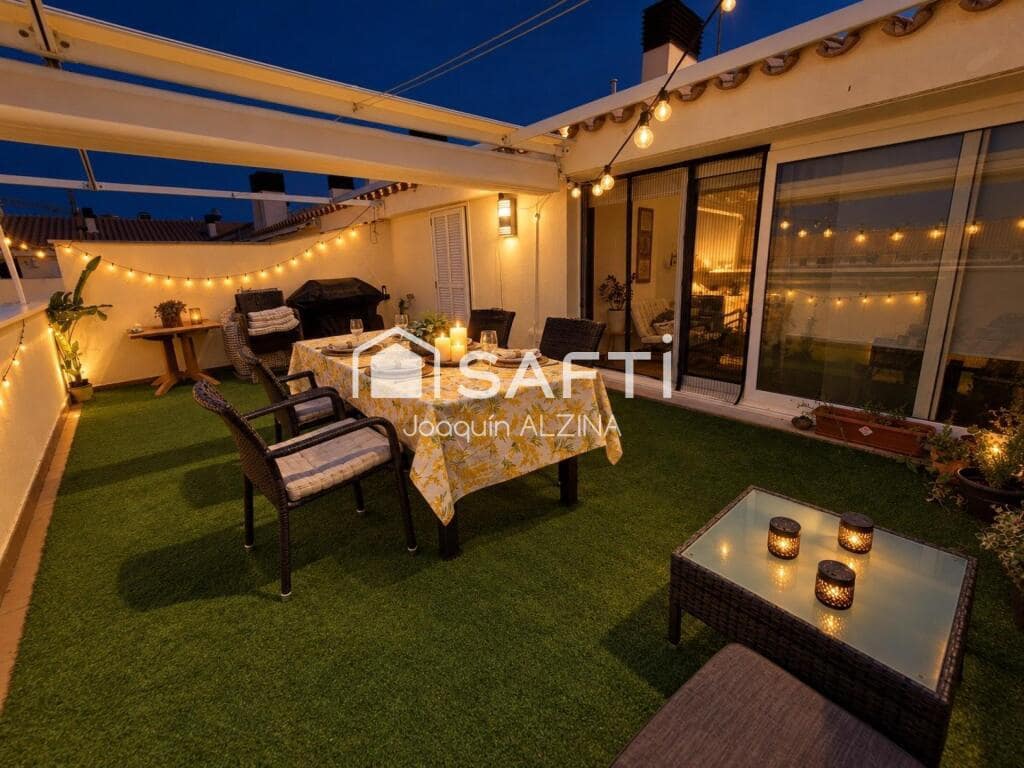 4 chambre Penthouse à vendre à Ciutadella de Menorca avec garage - 582 000 € (Ref: 9942013)