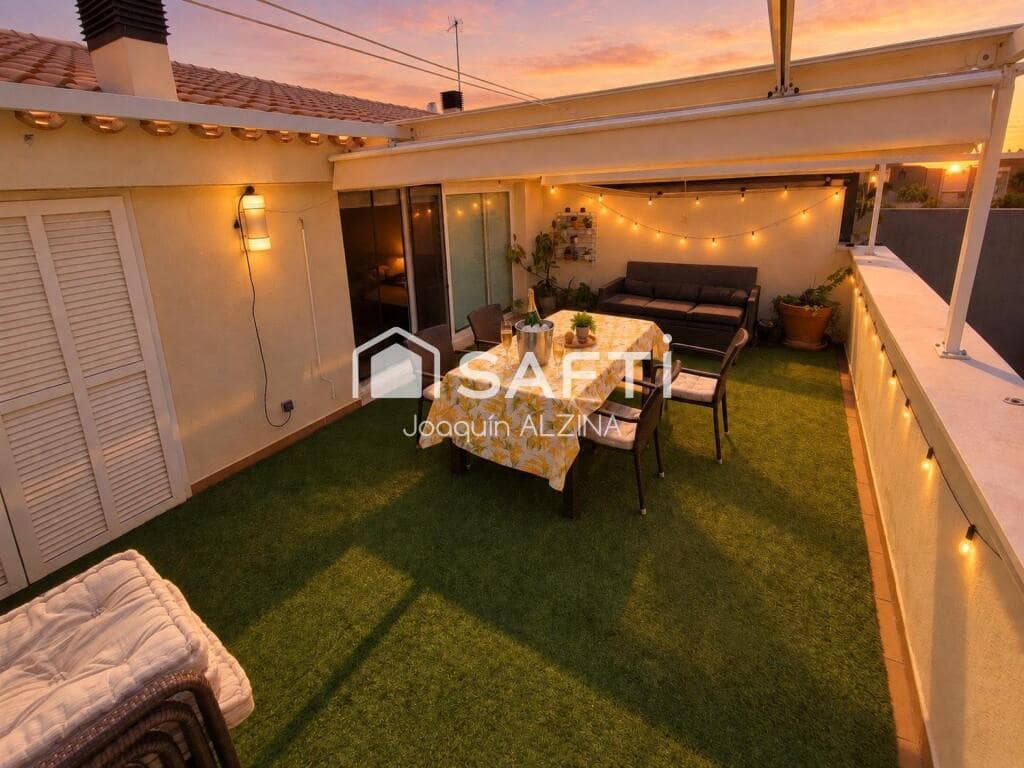 4 chambre Penthouse à vendre à Ciutadella de Menorca avec garage - 582 000 € (Ref: 9942013)