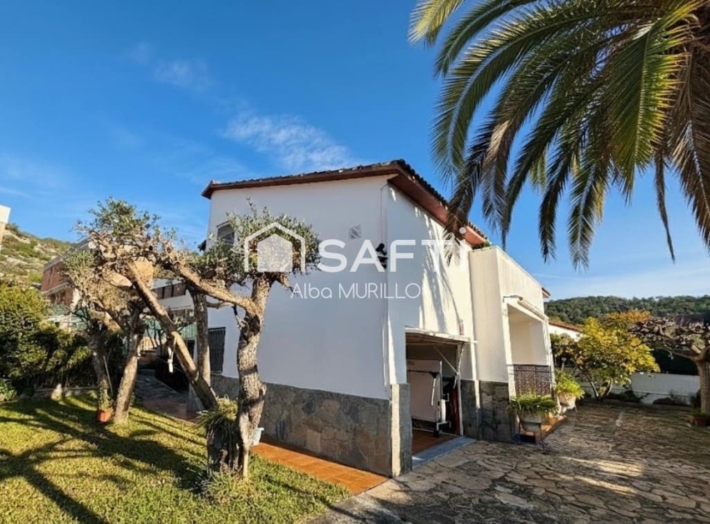 5 soverom Villa til salgs i Sant Pere de Ribes med svømmebasseng garasje - € 489 000 (Ref: 9942022)