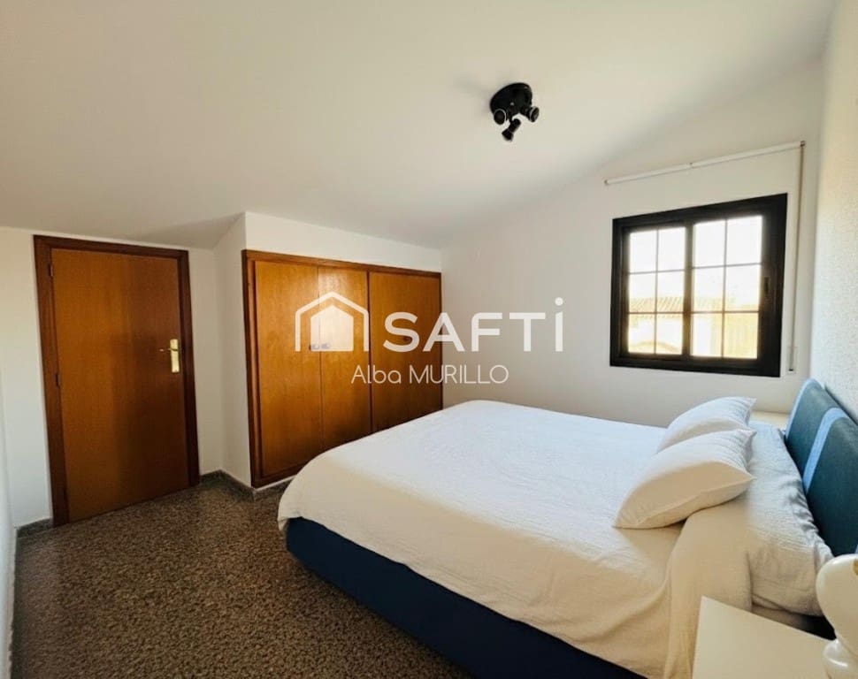 5 soverom Villa til salgs i Sant Pere de Ribes med svømmebasseng garasje - € 489 000 (Ref: 9942022)