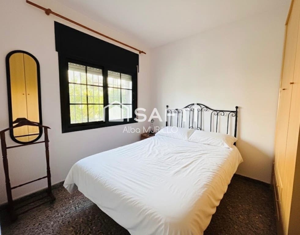 5 soverom Villa til salgs i Sant Pere de Ribes med svømmebasseng garasje - € 489 000 (Ref: 9942022)
