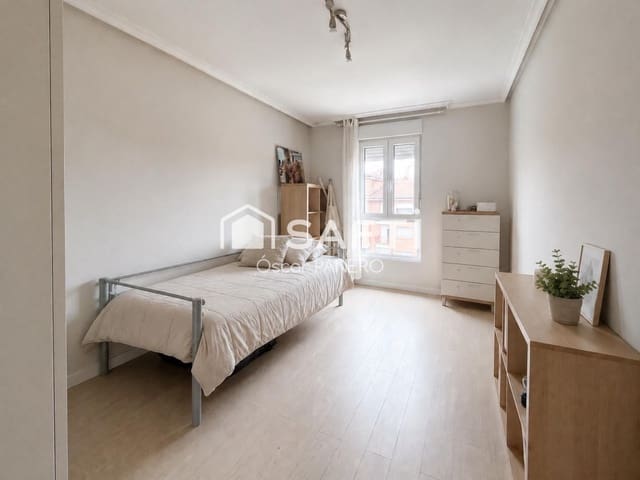 3 soveværelse Lejlighed til salg i León by - € 179.000 (Ref: 9942024)