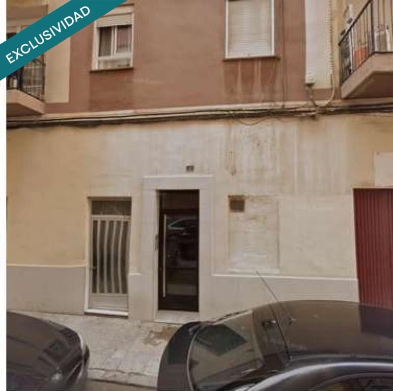 3 chambre Appartement à vendre à Castello de la Plana - 86 000 € (Ref: 9945411)