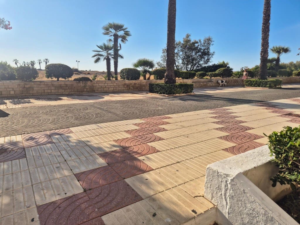 Commercieel te koop in Canet d'En Berenguer - € 110.000 (Ref: 9945413)