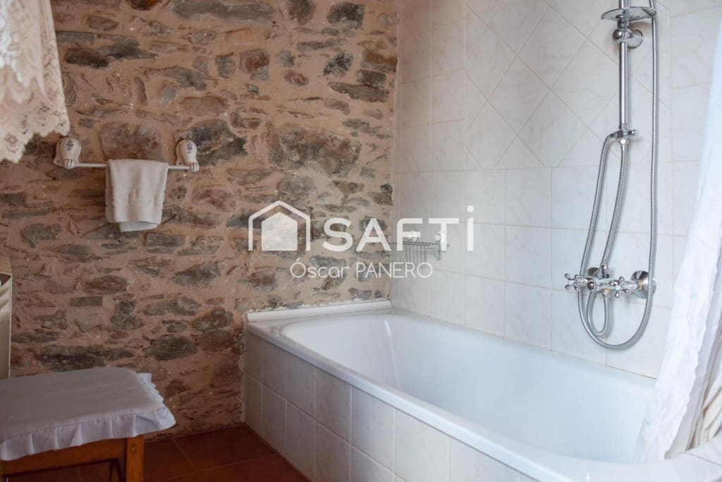 Kantoor te koop in Santa Maria de Ordas - € 800.000 (Ref: 9945418)