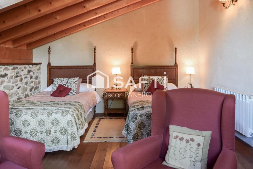 Kantoor te koop in Santa Maria de Ordas - € 800.000 (Ref: 9945418)