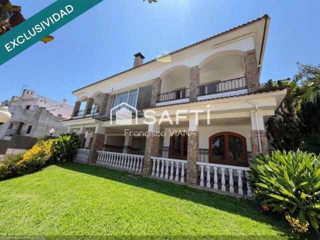 5 soveværelse Villa til salg i Arenys de Mar med garage - € 780.000 (Ref: 9947522)