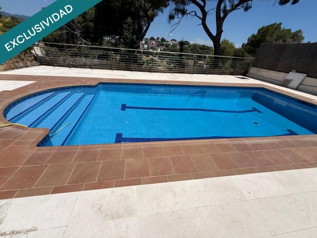 5 soveværelse Villa til salg i Arenys de Mar med garage - € 780.000 (Ref: 9947522)