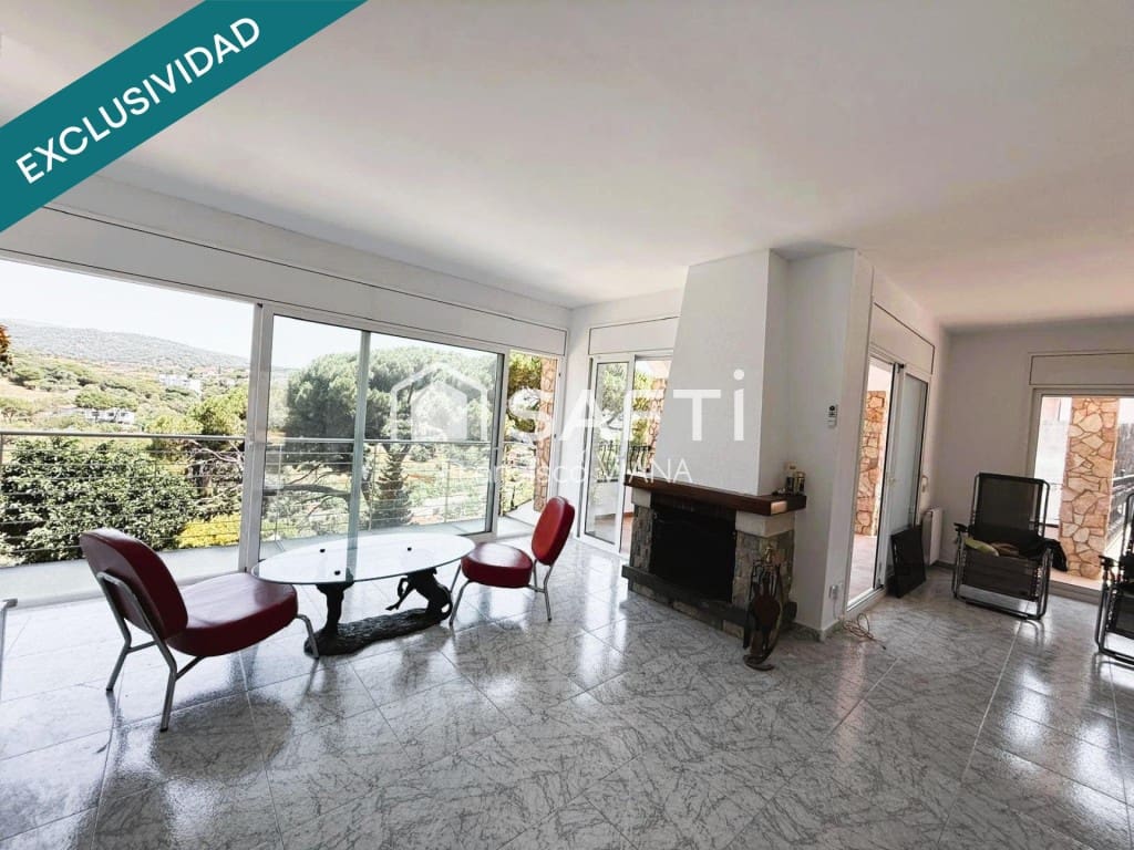 5 soveværelse Villa til salg i Arenys de Mar med garage - € 780.000 (Ref: 9947522)