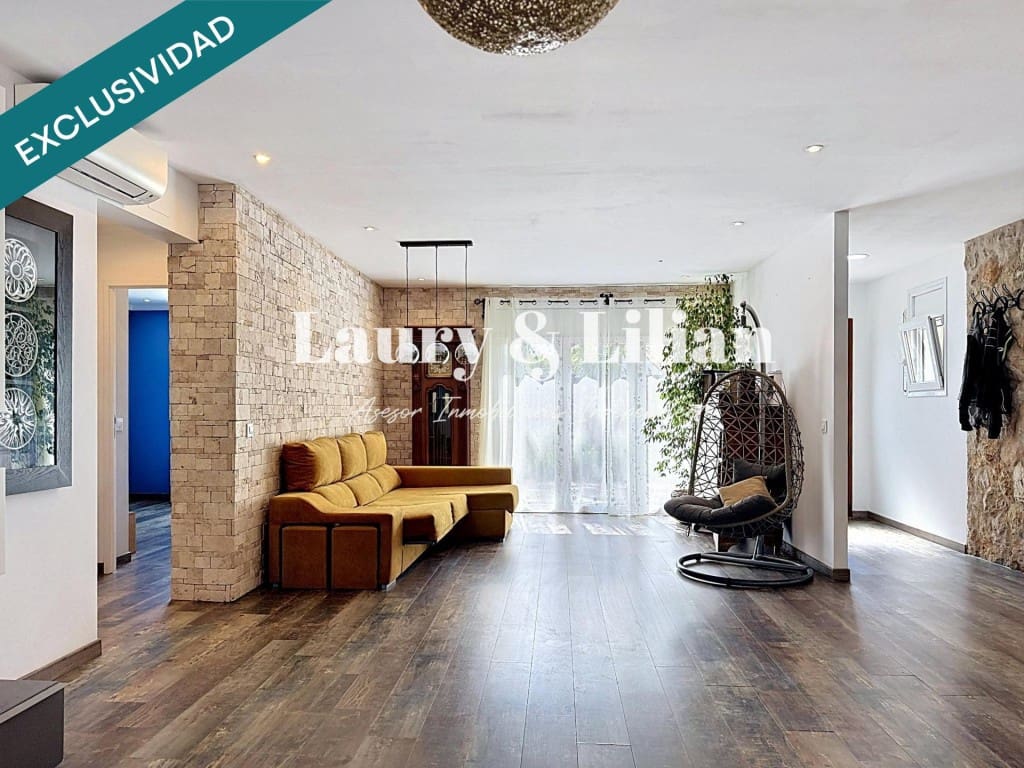 2 soveværelse Villa til salg i Empuriabrava med swimmingpool garage - € 519.000 (Ref: 9947524)