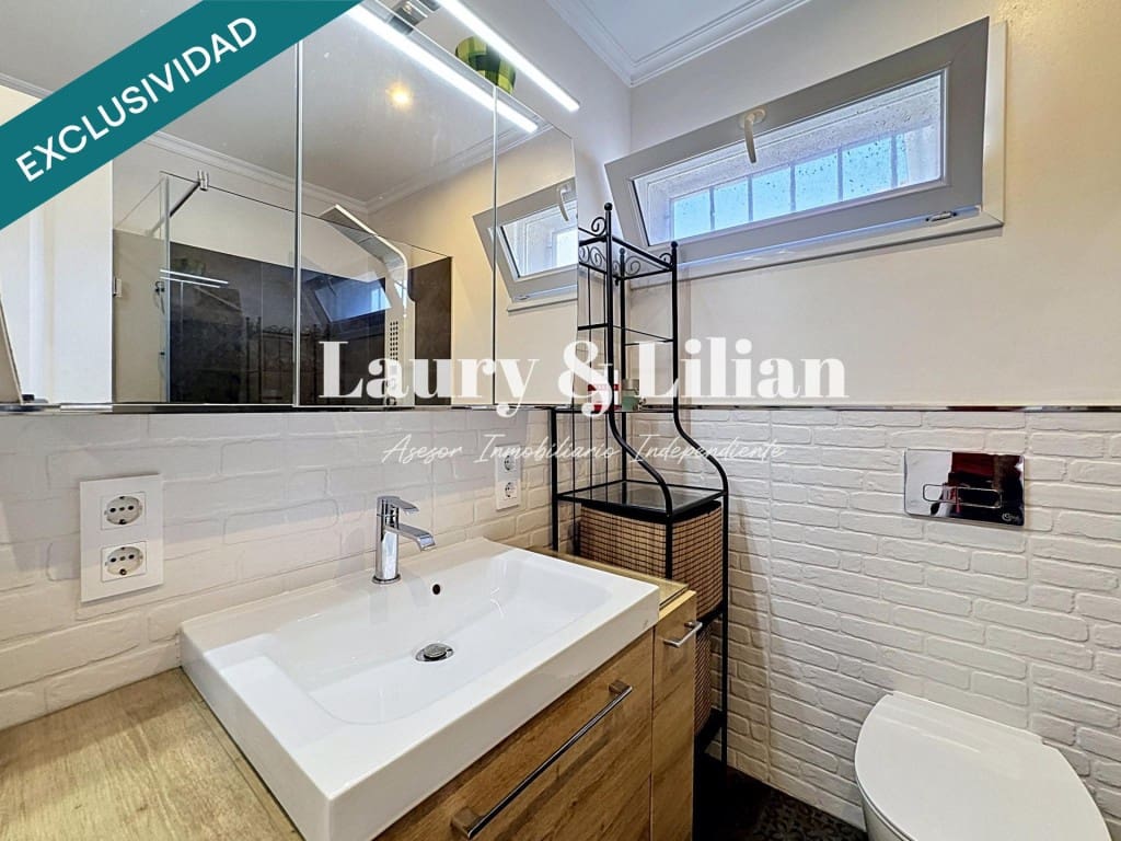 2 soveværelse Villa til salg i Empuriabrava med swimmingpool garage - € 519.000 (Ref: 9947524)