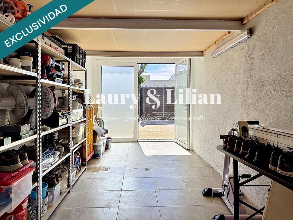 2 soveværelse Villa til salg i Empuriabrava med swimmingpool garage - € 519.000 (Ref: 9947524)