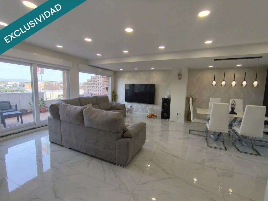 4 quarto Penthouse para venda em Saragoca cidade com piscina garagem - 330 000 € (Ref: 9947525)