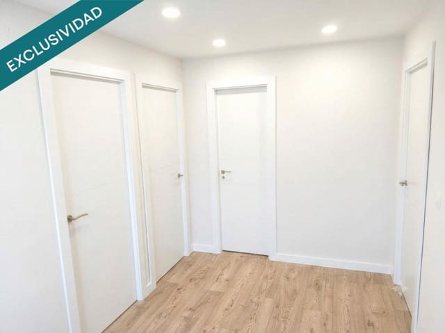 4 soverom Penthouse til salgs i Zaragoza by med svømmebasseng garasje - € 330 000 (Ref: 9947525)