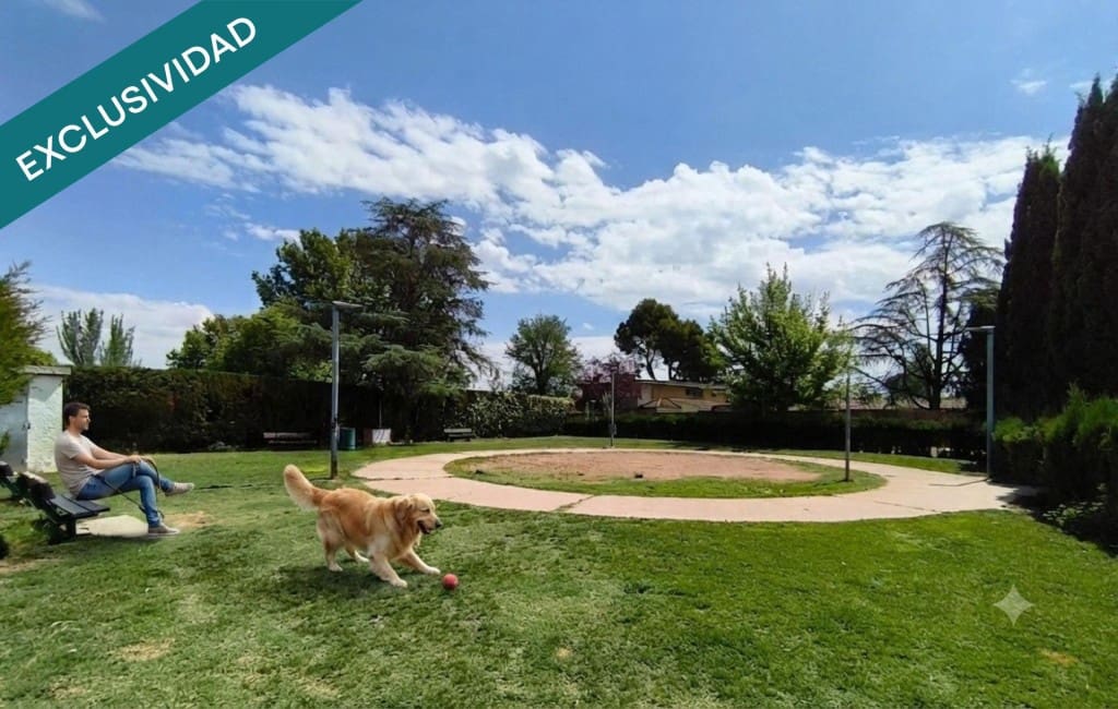 4 quarto Penthouse para venda em Saragoca cidade com piscina garagem - 330 000 € (Ref: 9947525)