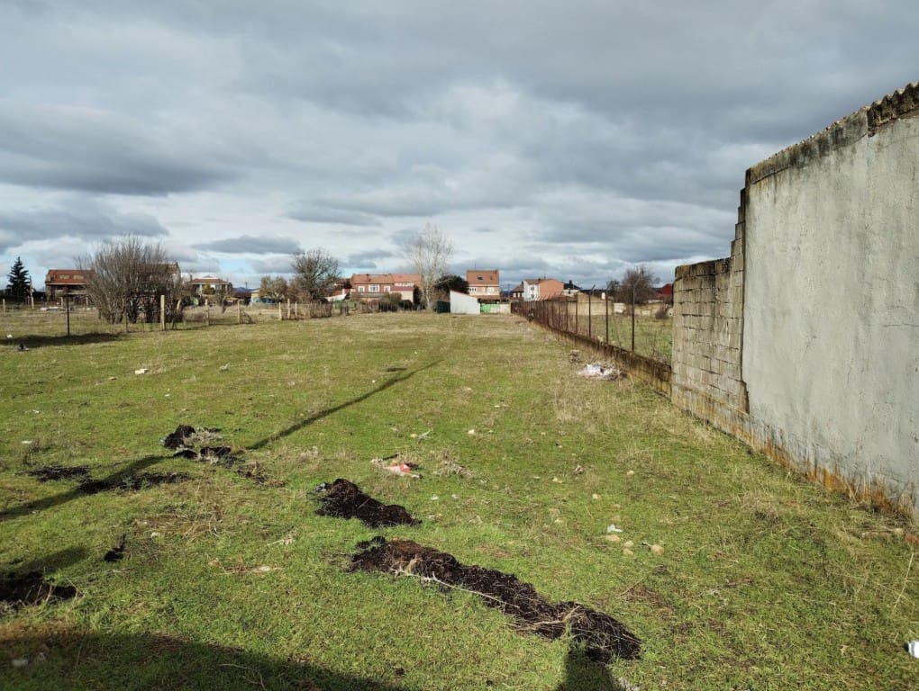 Byggetomt til salgs i San Andres del Rabanedo - € 82 000 (Ref: 9947530)