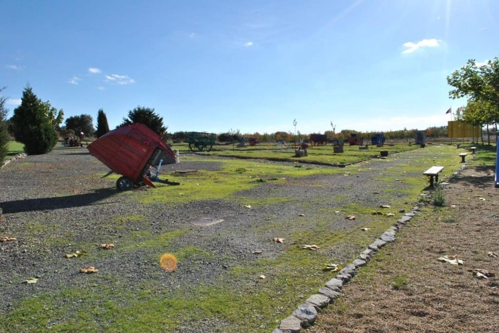Comercial para venda em Valdevimbre - 400 000 € (Ref: 9947531)
