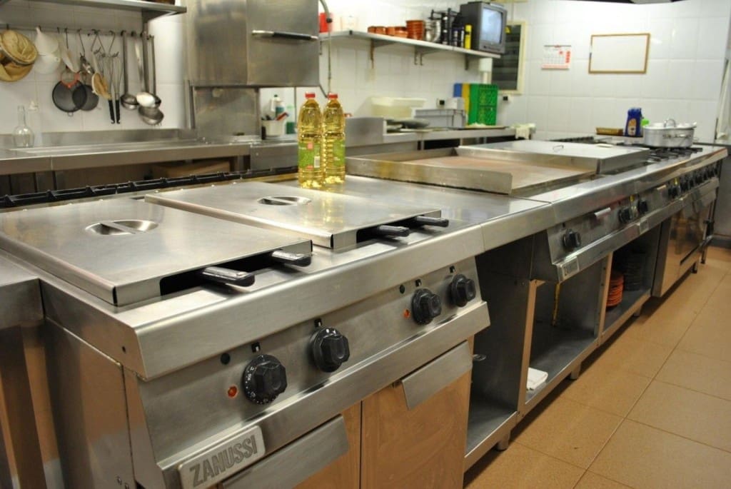 Comercial para venda em Valdevimbre - 400 000 € (Ref: 9947531)