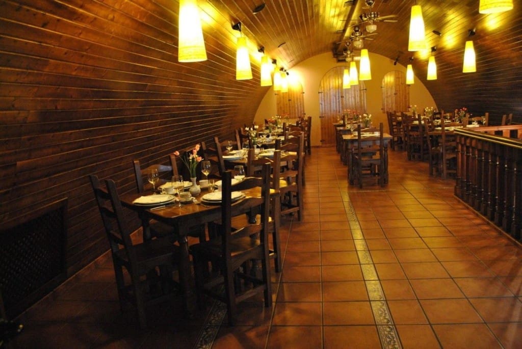 Comercial para venda em Valdevimbre - 400 000 € (Ref: 9947531)