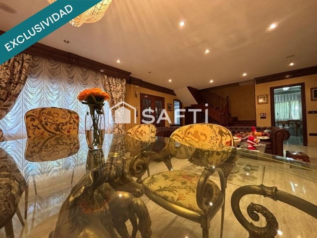 7 slaapkamer Villa te koop in Tomiño met zwembad garage - € 485.000 (Ref: 9949435)