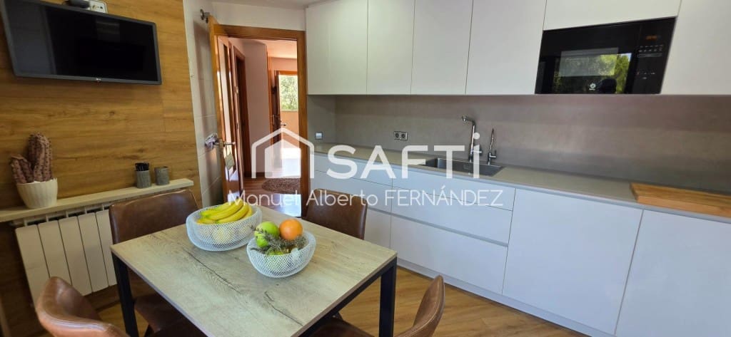 4 sovrum Villa till salu i Lloret de Mar med pool garage - 695 000 € (Ref: 9949436)