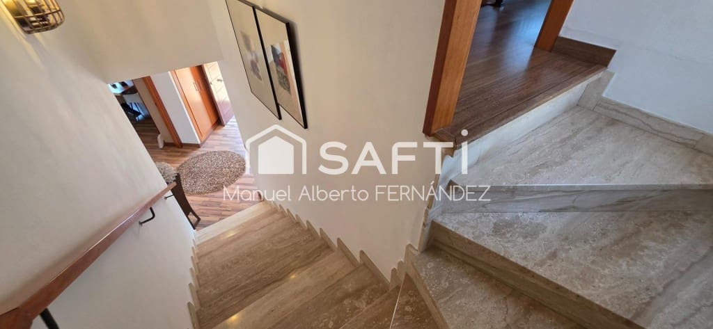 4 sovrum Villa till salu i Lloret de Mar med pool garage - 695 000 € (Ref: 9949436)