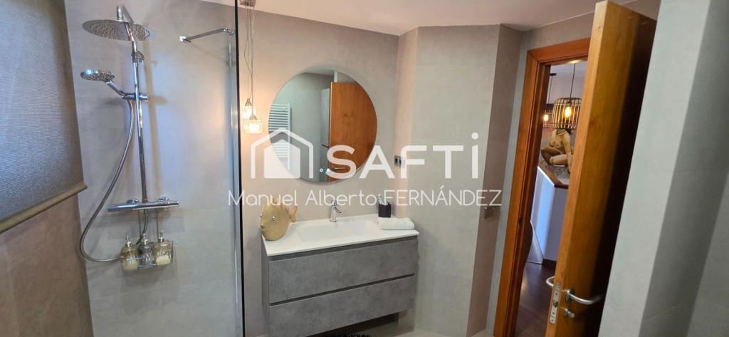 4 sovrum Villa till salu i Lloret de Mar med pool garage - 695 000 € (Ref: 9949436)