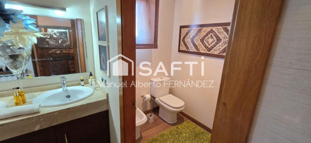 4 sovrum Villa till salu i Lloret de Mar med pool garage - 695 000 € (Ref: 9949436)