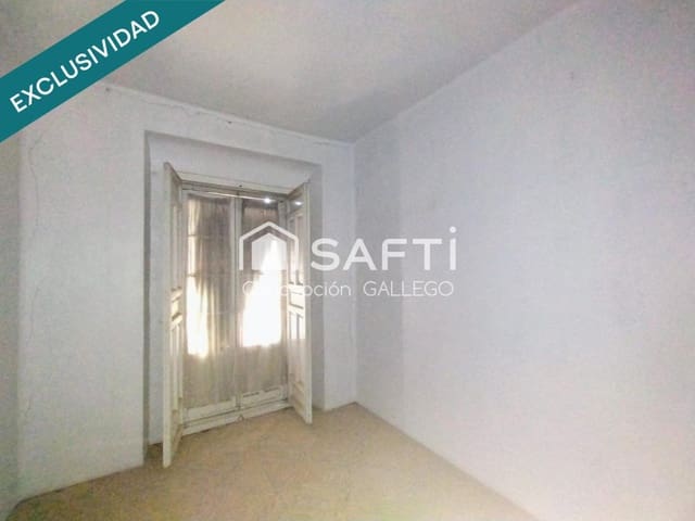 3 soveværelse Villa til salg i Campo de Criptana med garage - € 120.000 (Ref: 9949439)