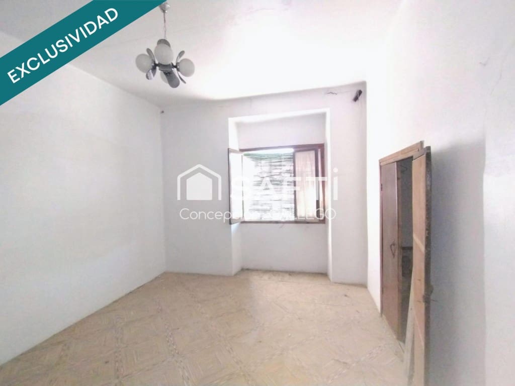 3 soveværelse Villa til salg i Campo de Criptana med garage - € 120.000 (Ref: 9949439)