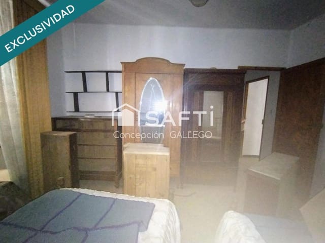 3 soveværelse Villa til salg i Campo de Criptana med garage - € 120.000 (Ref: 9949439)