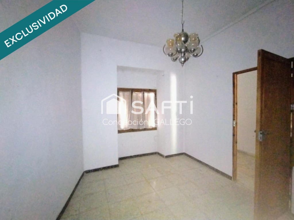 3 soveværelse Villa til salg i Campo de Criptana med garage - € 120.000 (Ref: 9949439)