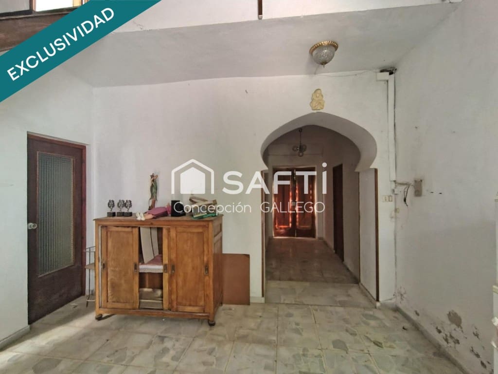 3 soveværelse Villa til salg i Campo de Criptana med garage - € 120.000 (Ref: 9949439)