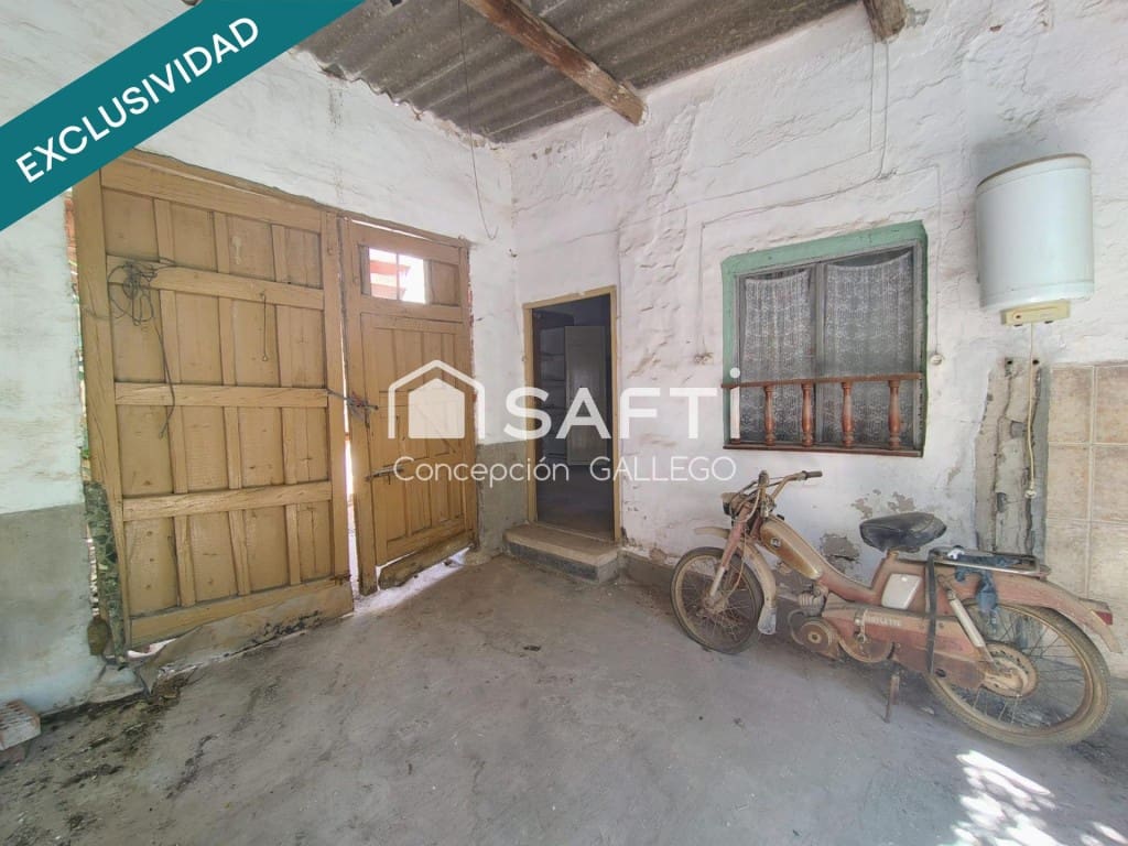 3 soveværelse Villa til salg i Campo de Criptana med garage - € 120.000 (Ref: 9949439)