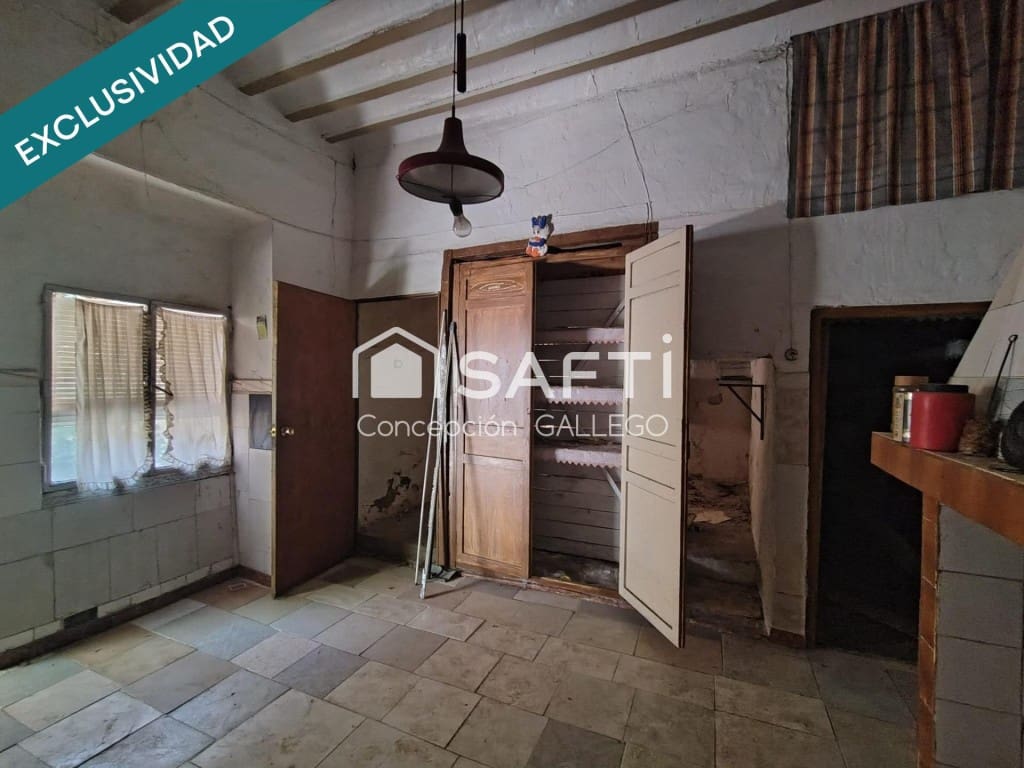 3 soveværelse Villa til salg i Campo de Criptana med garage - € 120.000 (Ref: 9949439)