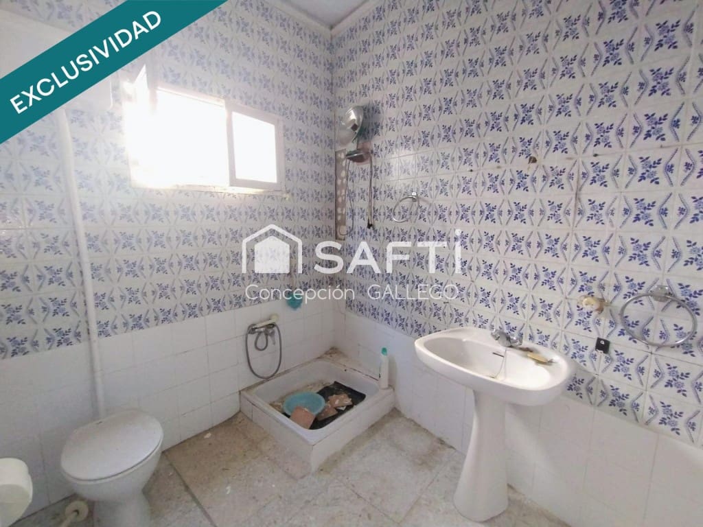 3 soveværelse Villa til salg i Campo de Criptana med garage - € 120.000 (Ref: 9949439)