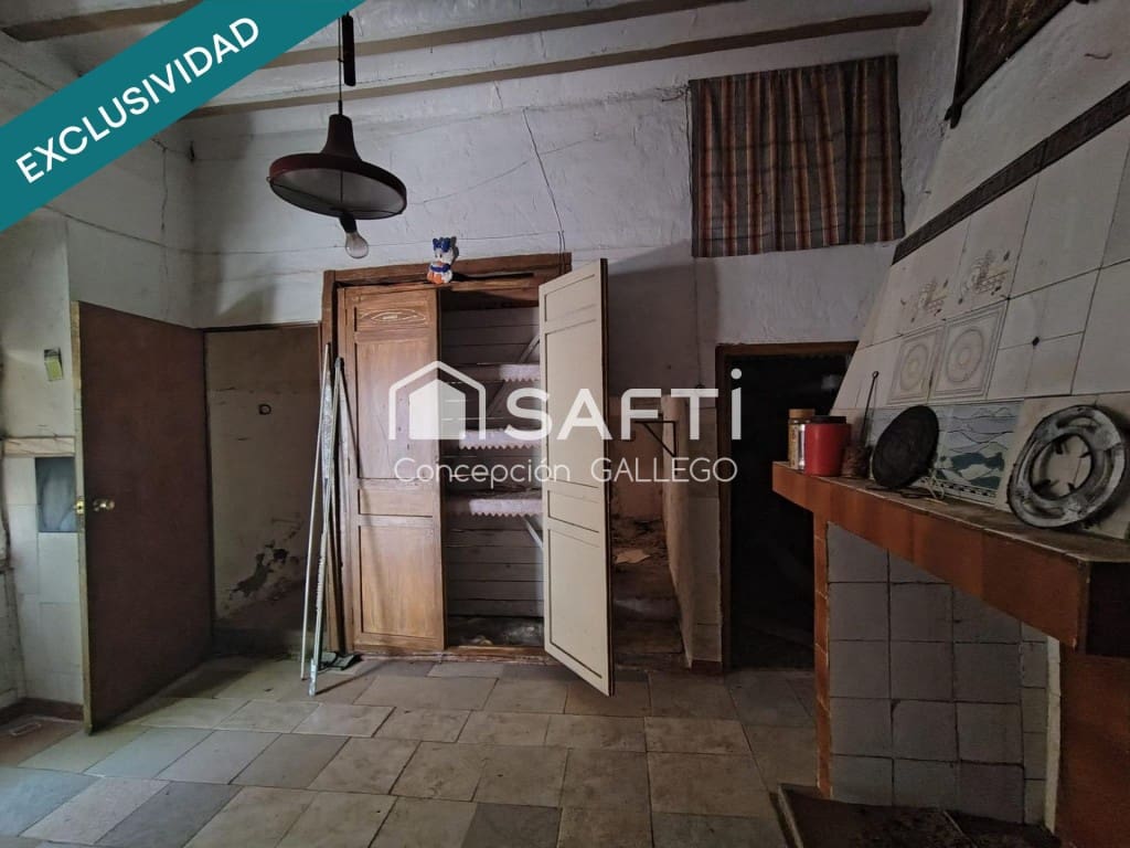 3 soveværelse Villa til salg i Campo de Criptana med garage - € 120.000 (Ref: 9949439)