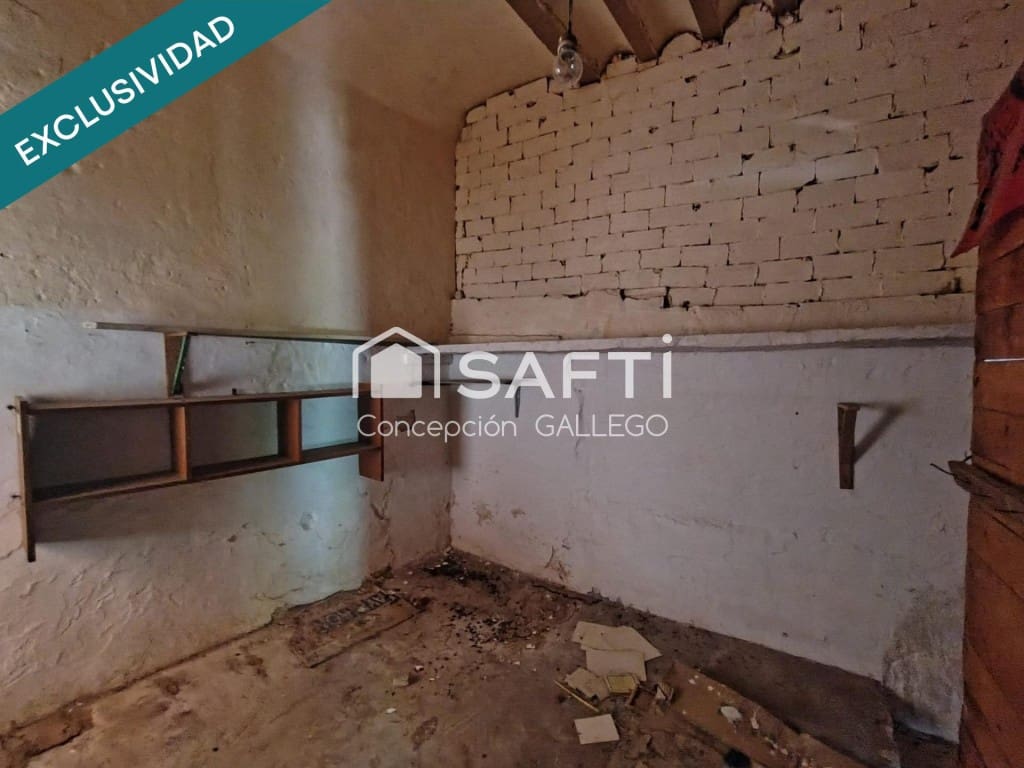 3 soveværelse Villa til salg i Campo de Criptana med garage - € 120.000 (Ref: 9949439)