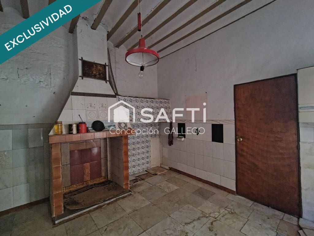 3 soveværelse Villa til salg i Campo de Criptana med garage - € 120.000 (Ref: 9949439)