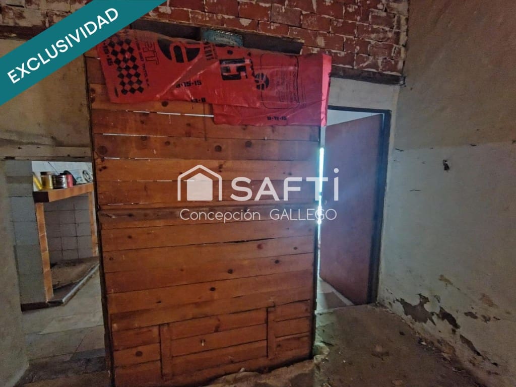 3 soveværelse Villa til salg i Campo de Criptana med garage - € 120.000 (Ref: 9949439)