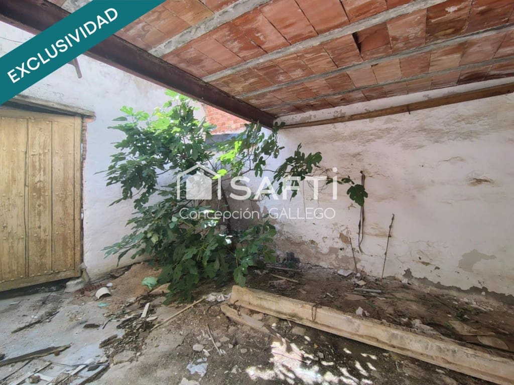 3 soveværelse Villa til salg i Campo de Criptana med garage - € 120.000 (Ref: 9949439)