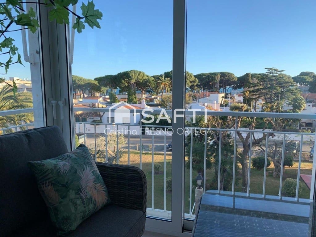 3 bedroom Apartment for rent in Cambrils - € 946 (Ref: 9949441)