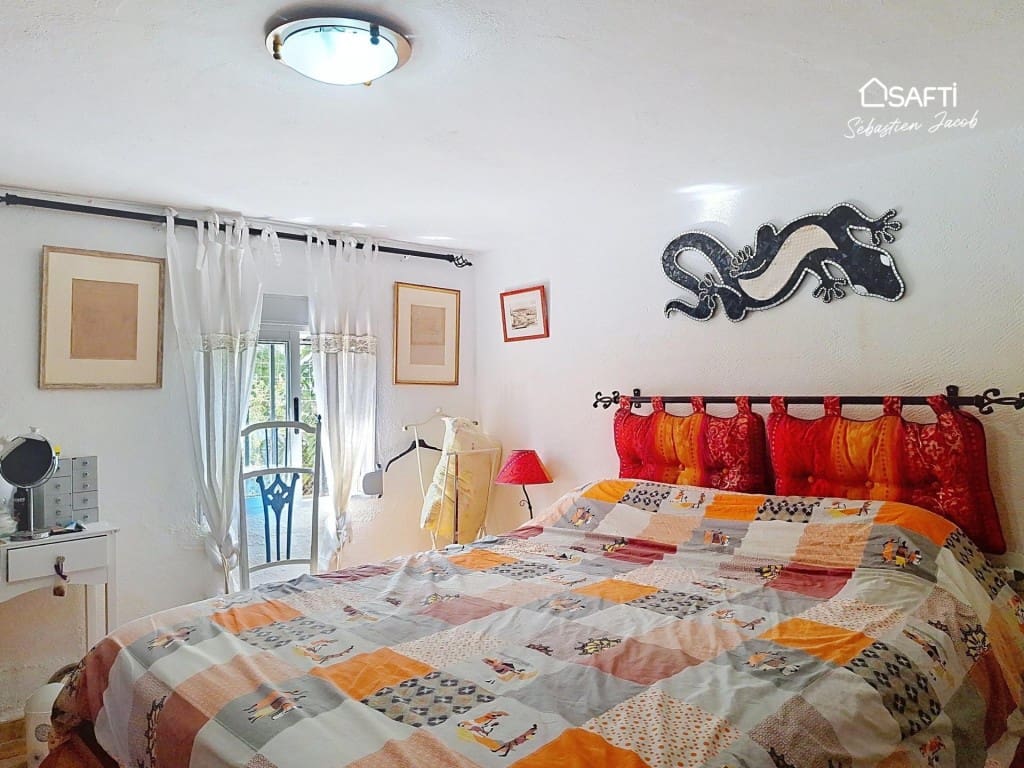 Finca/Casa Rural de 6 habitaciones en Oliva en venta con piscina - 320.000 € (Ref: 9949450)