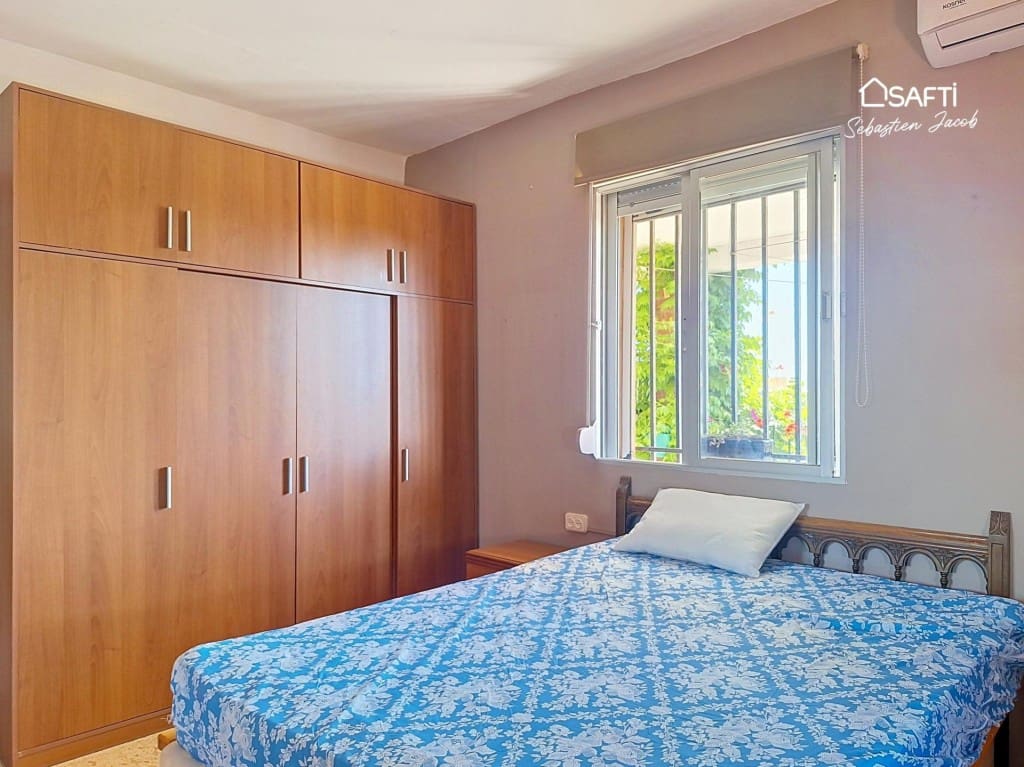 Finca/Casa Rural de 6 habitaciones en Oliva en venta con piscina - 320.000 € (Ref: 9949450)