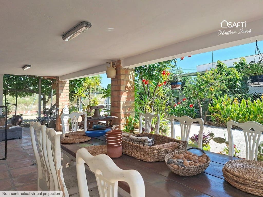 Finca/Casa Rural de 6 habitaciones en Oliva en venta con piscina - 320.000 € (Ref: 9949450)
