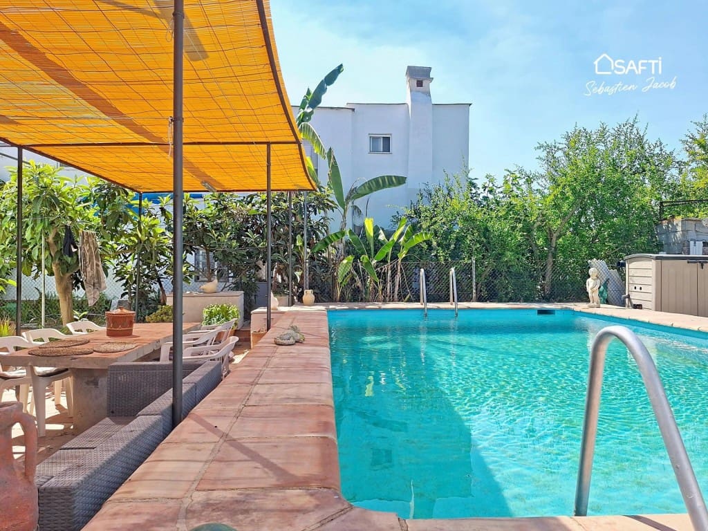 Finca/Casa Rural de 6 habitaciones en Oliva en venta con piscina - 320.000 € (Ref: 9949450)