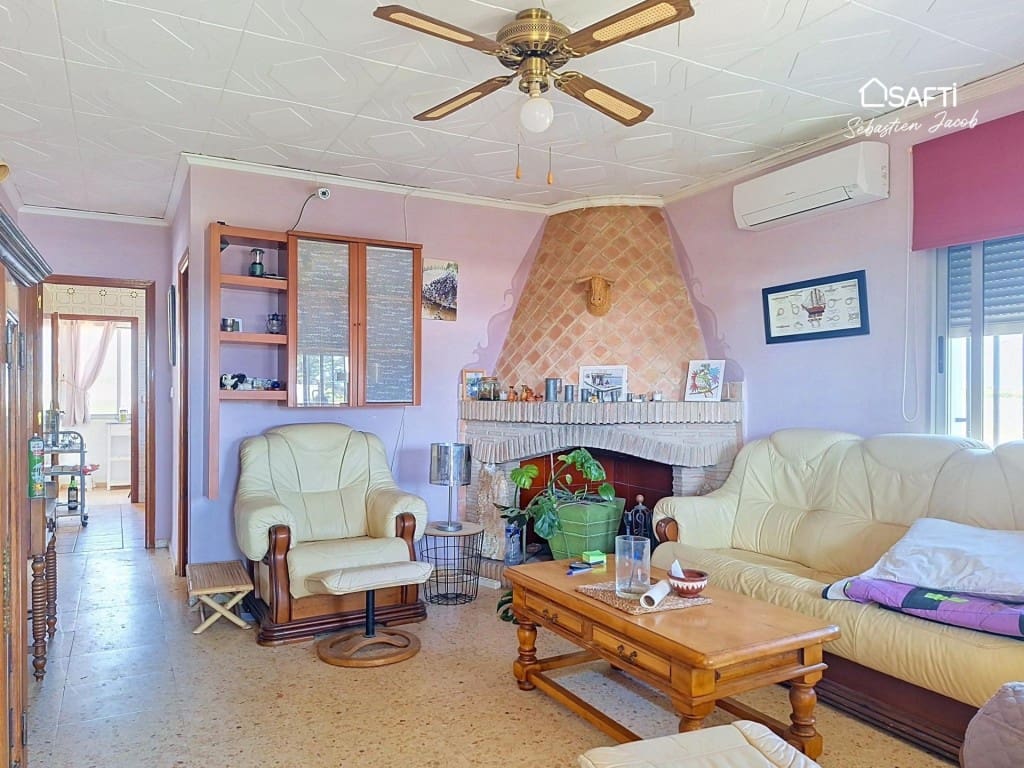 Finca/Casa Rural de 6 habitaciones en Oliva en venta con piscina - 320.000 € (Ref: 9949450)