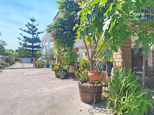 6 soverom Finca/Herregård til salgs i Oliva Playa, Oliva med svømmebasseng - € 320 000 (Ref: 9949450)