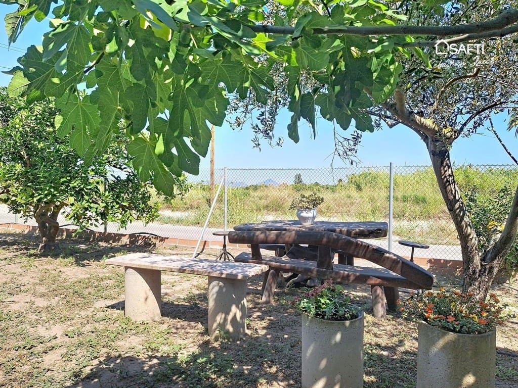 Finca/Casa Rural de 6 habitaciones en Oliva en venta con piscina - 320.000 € (Ref: 9949450)